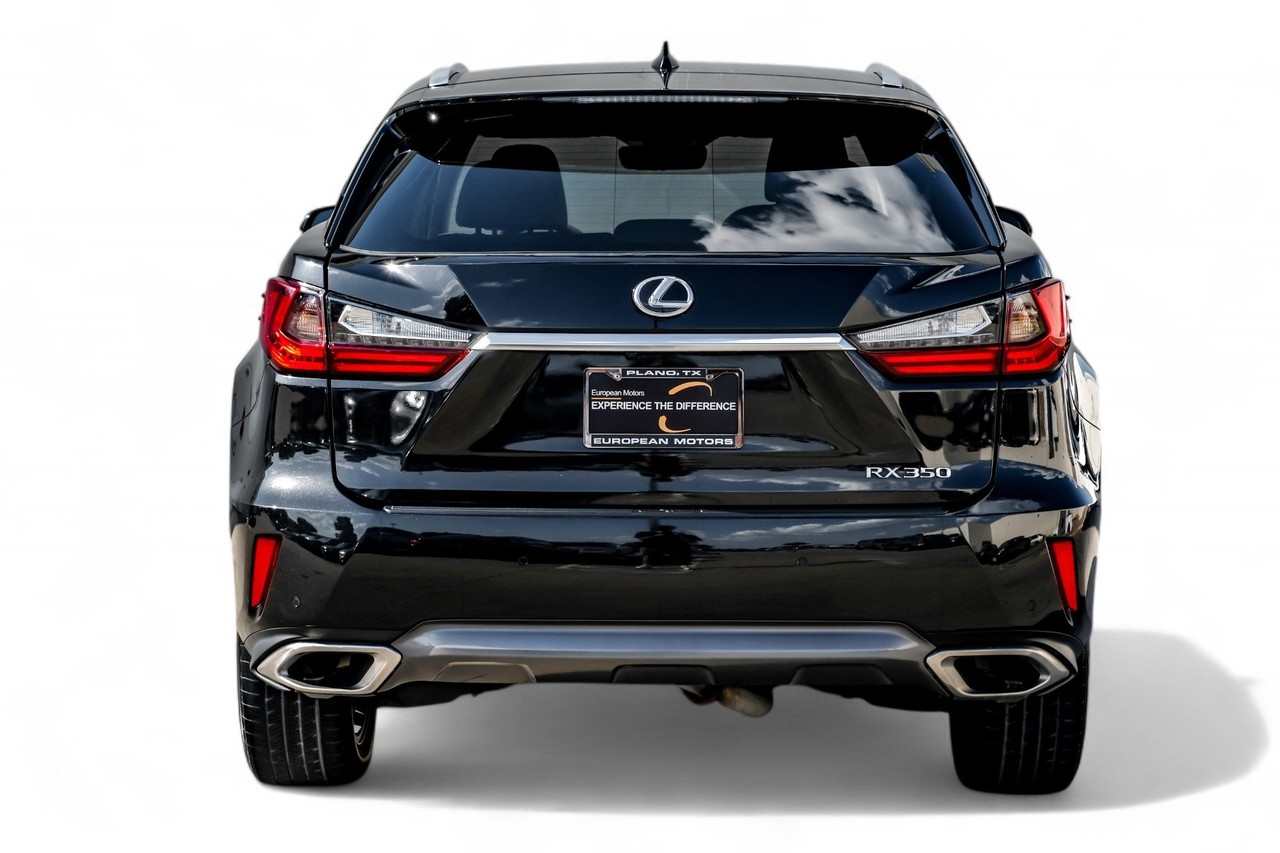 Lexus RX 350 Vehicle Main Gallery Image 12