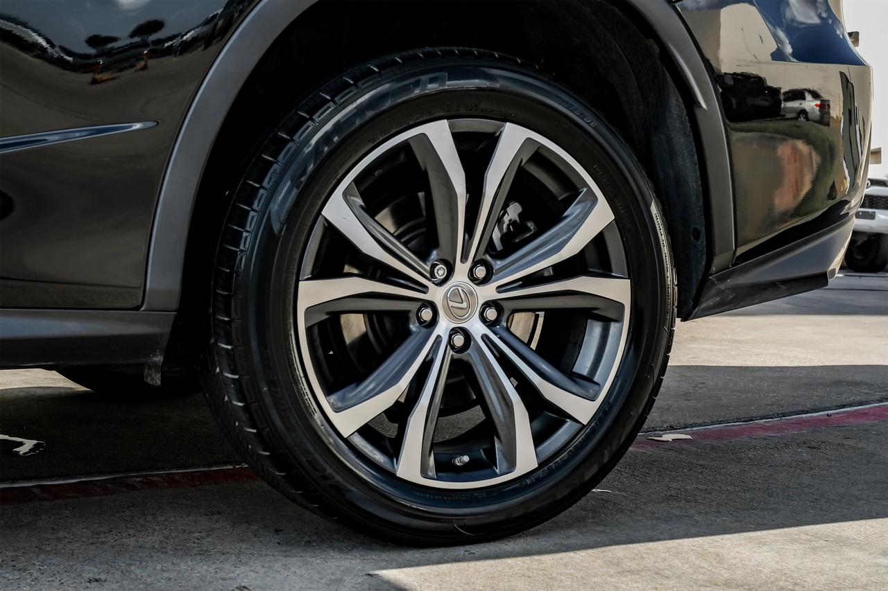 Lexus RX 350 Vehicle Main Gallery Image 56