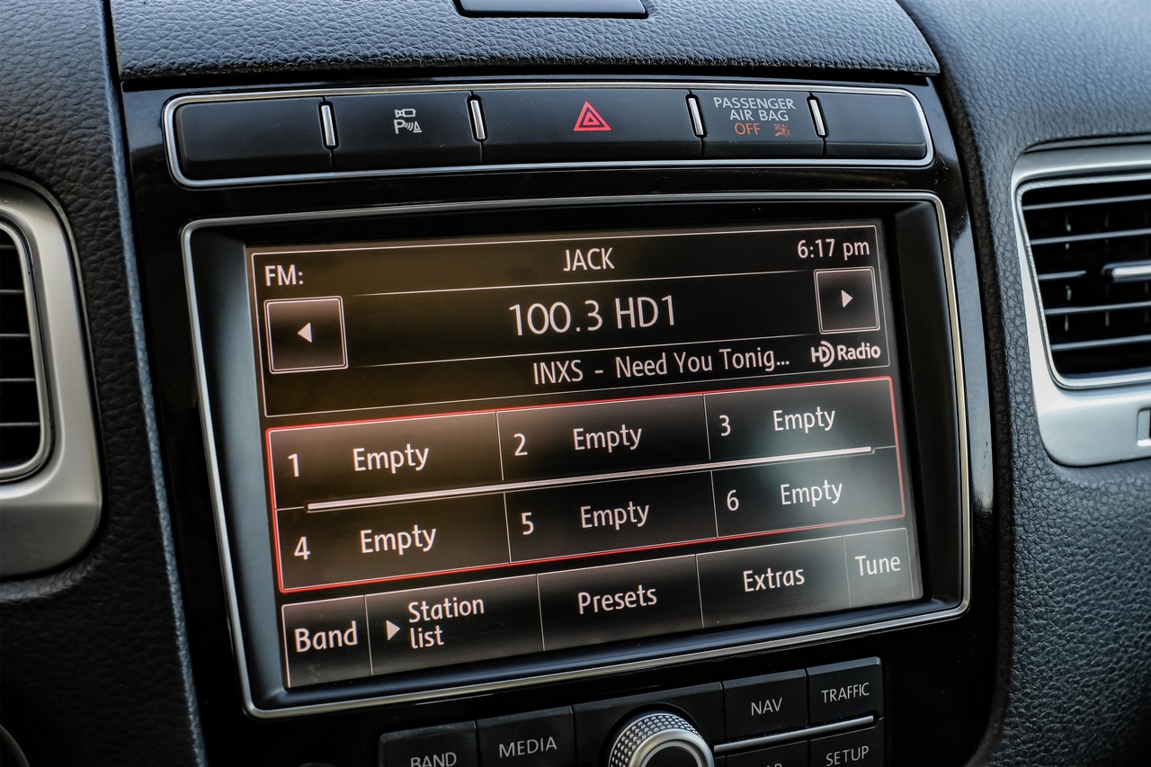 Volkswagen Touareg Vehicle Main Gallery Image 31