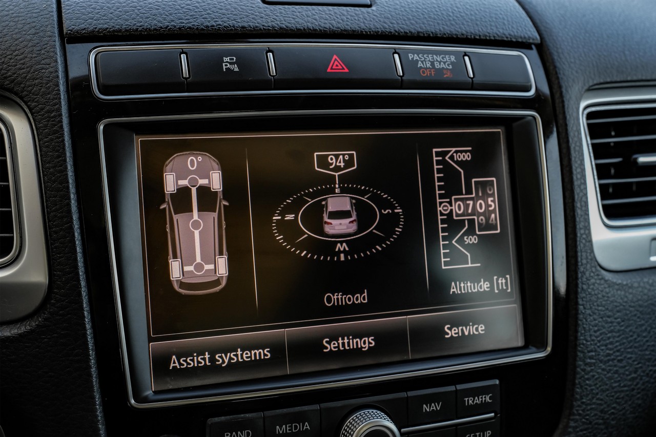 Volkswagen Touareg Vehicle Main Gallery Image 32