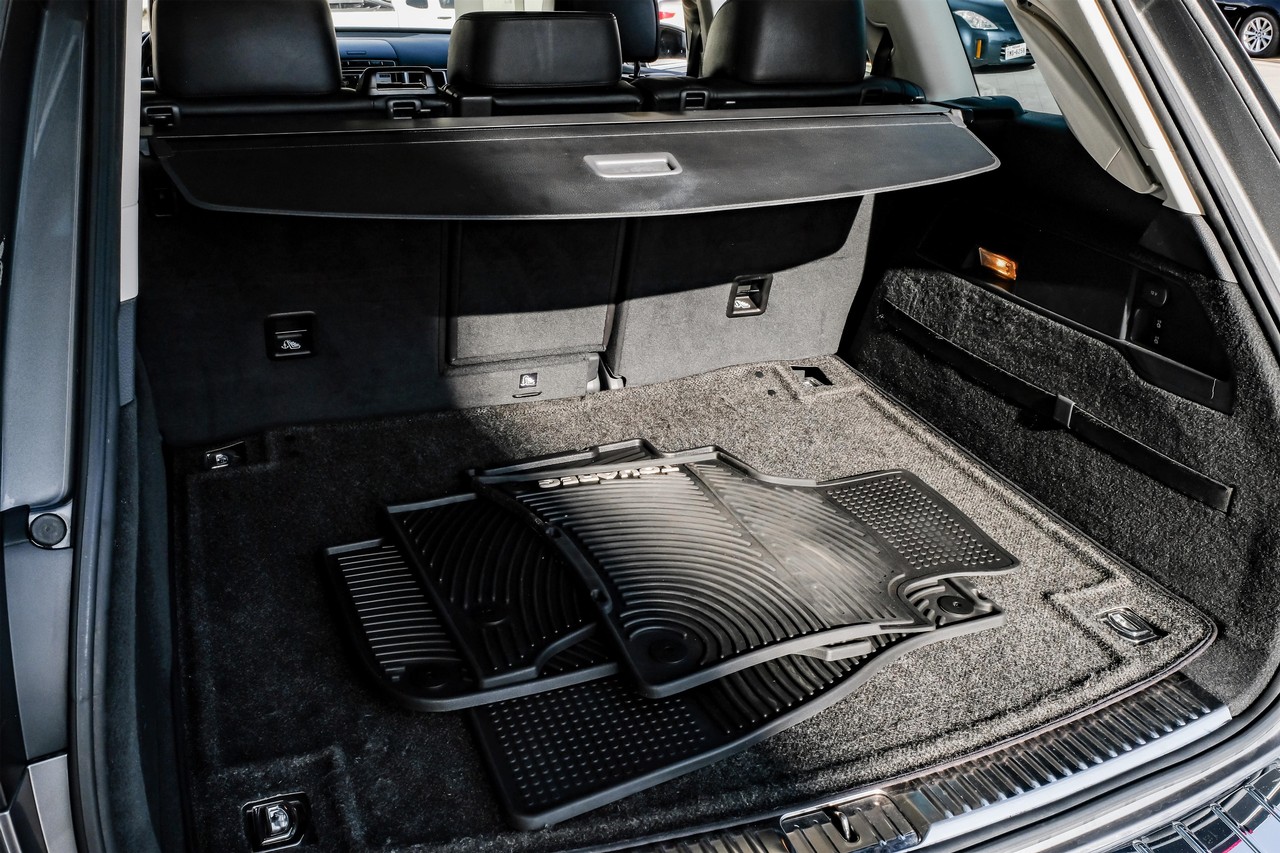 Volkswagen Touareg Vehicle Main Gallery Image 47