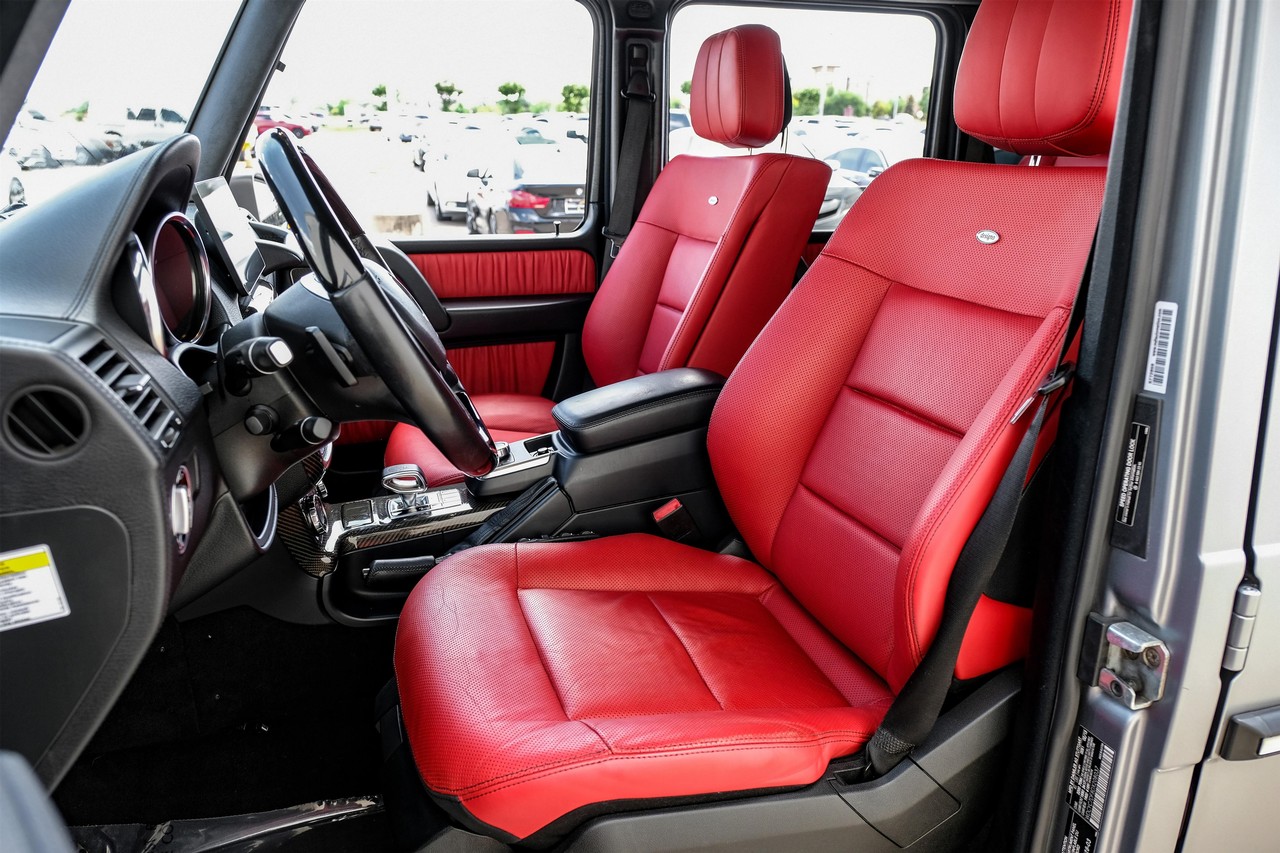 Mercedes-Benz G-Class Vehicle Main Gallery Image 04