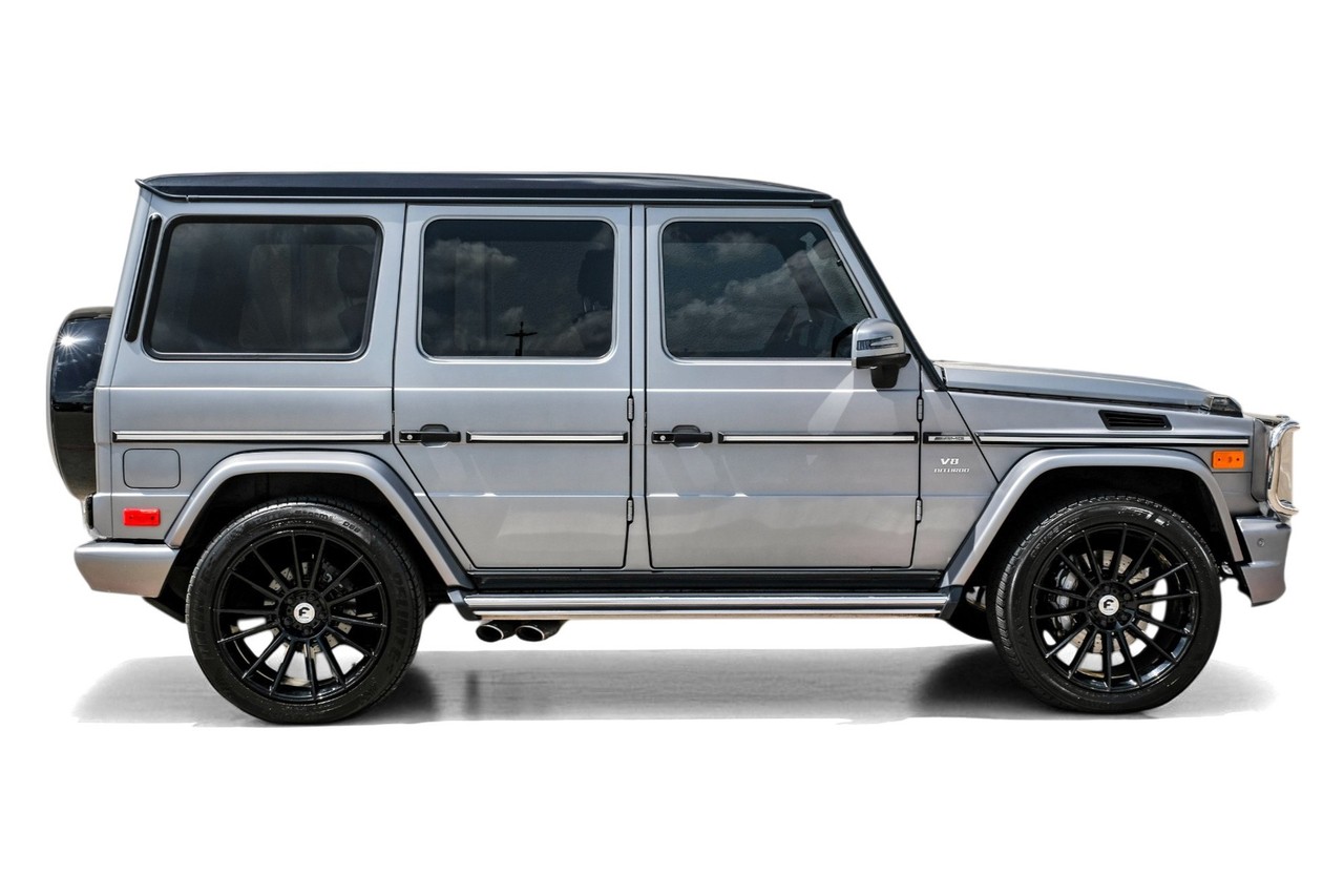 Mercedes-Benz G-Class Vehicle Main Gallery Image 08
