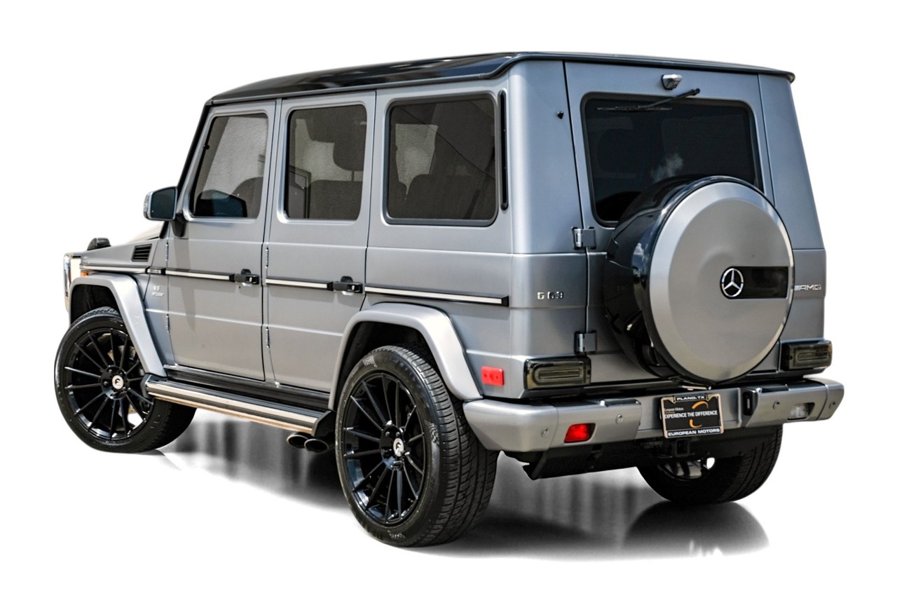Mercedes-Benz G-Class Vehicle Main Gallery Image 11