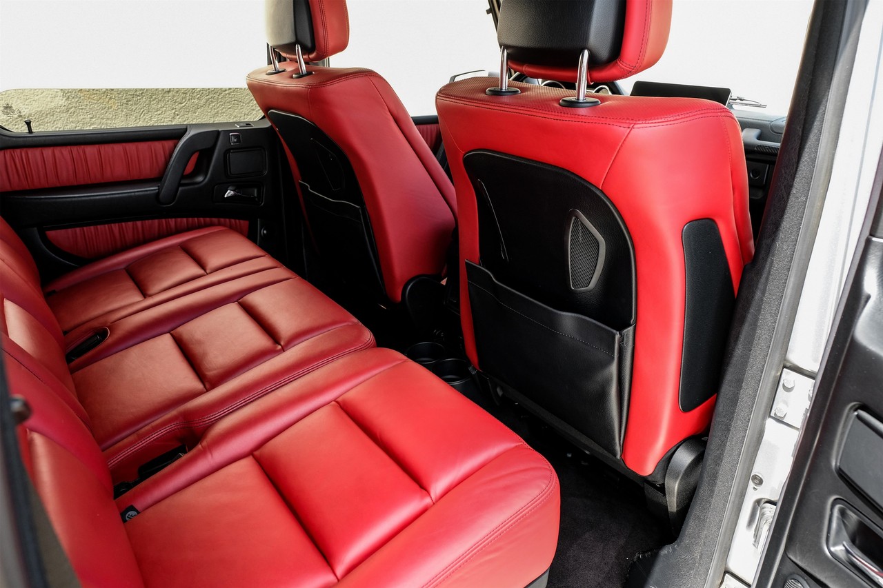Mercedes-Benz G-Class Vehicle Main Gallery Image 33