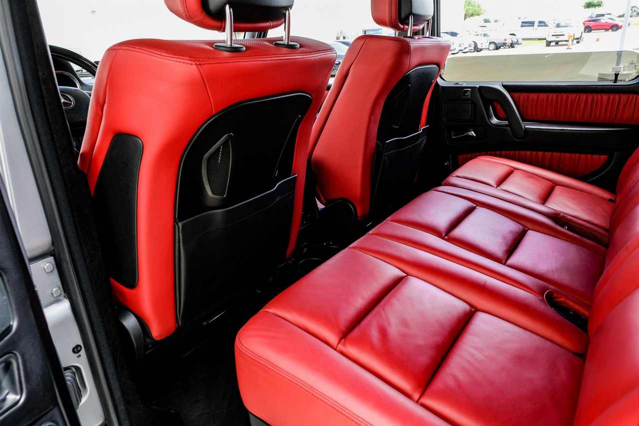Mercedes-Benz G-Class Vehicle Main Gallery Image 34