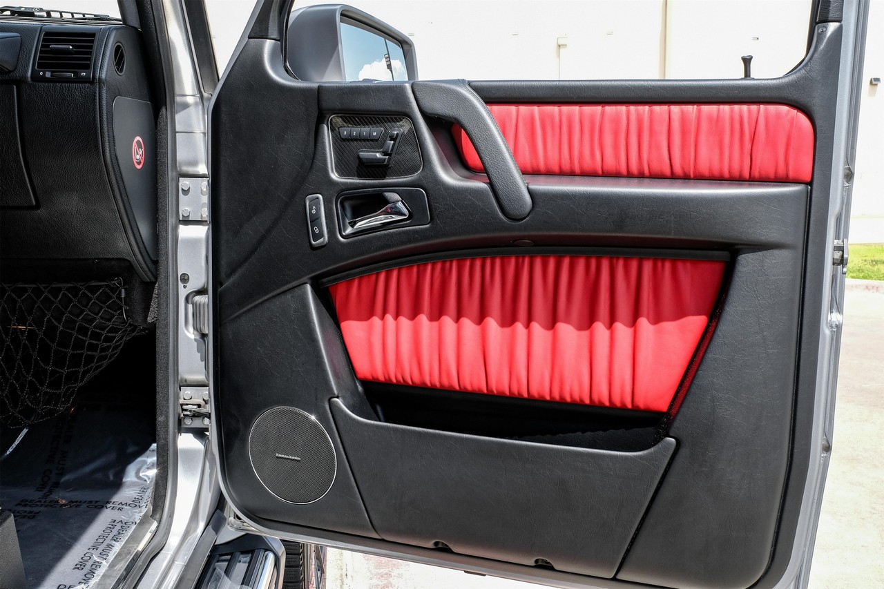 Mercedes-Benz G-Class Vehicle Main Gallery Image 41