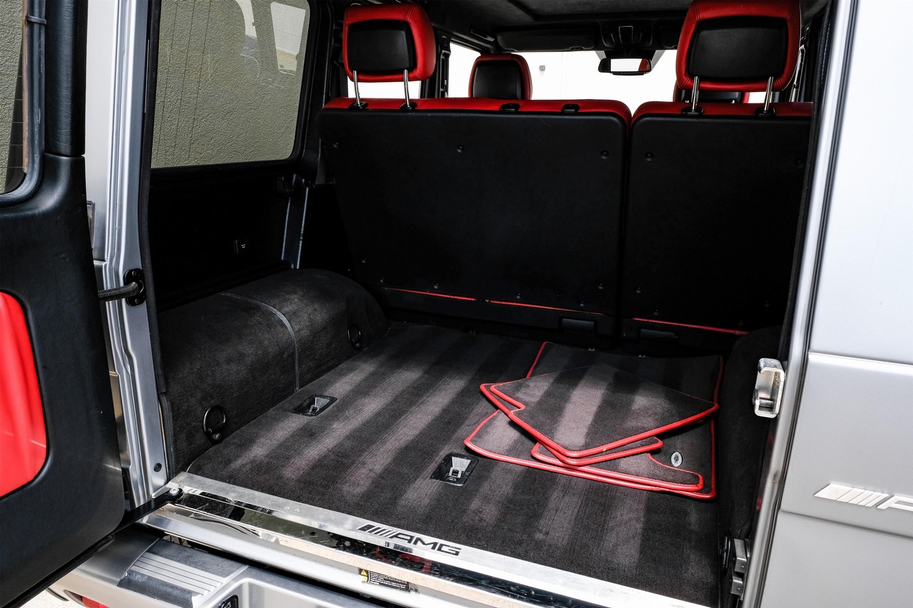 Mercedes-Benz G-Class Vehicle Main Gallery Image 46