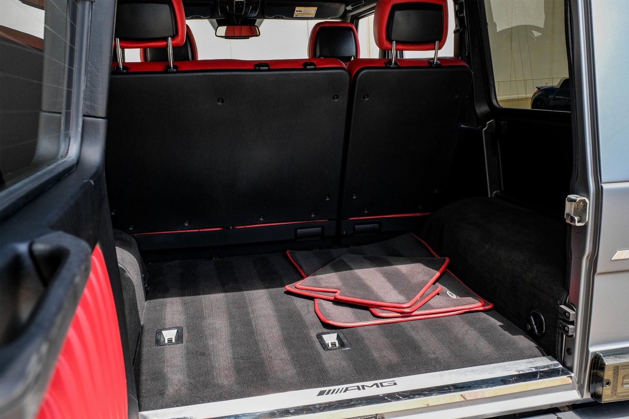 Mercedes-Benz G-Class Vehicle Main Gallery Image 47