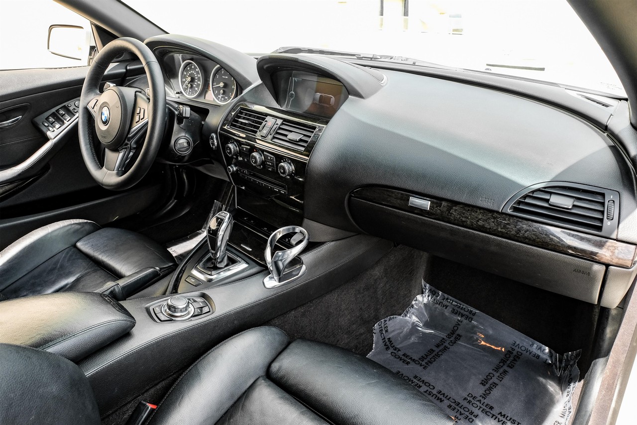 BMW 650i Vehicle Main Gallery Image 12