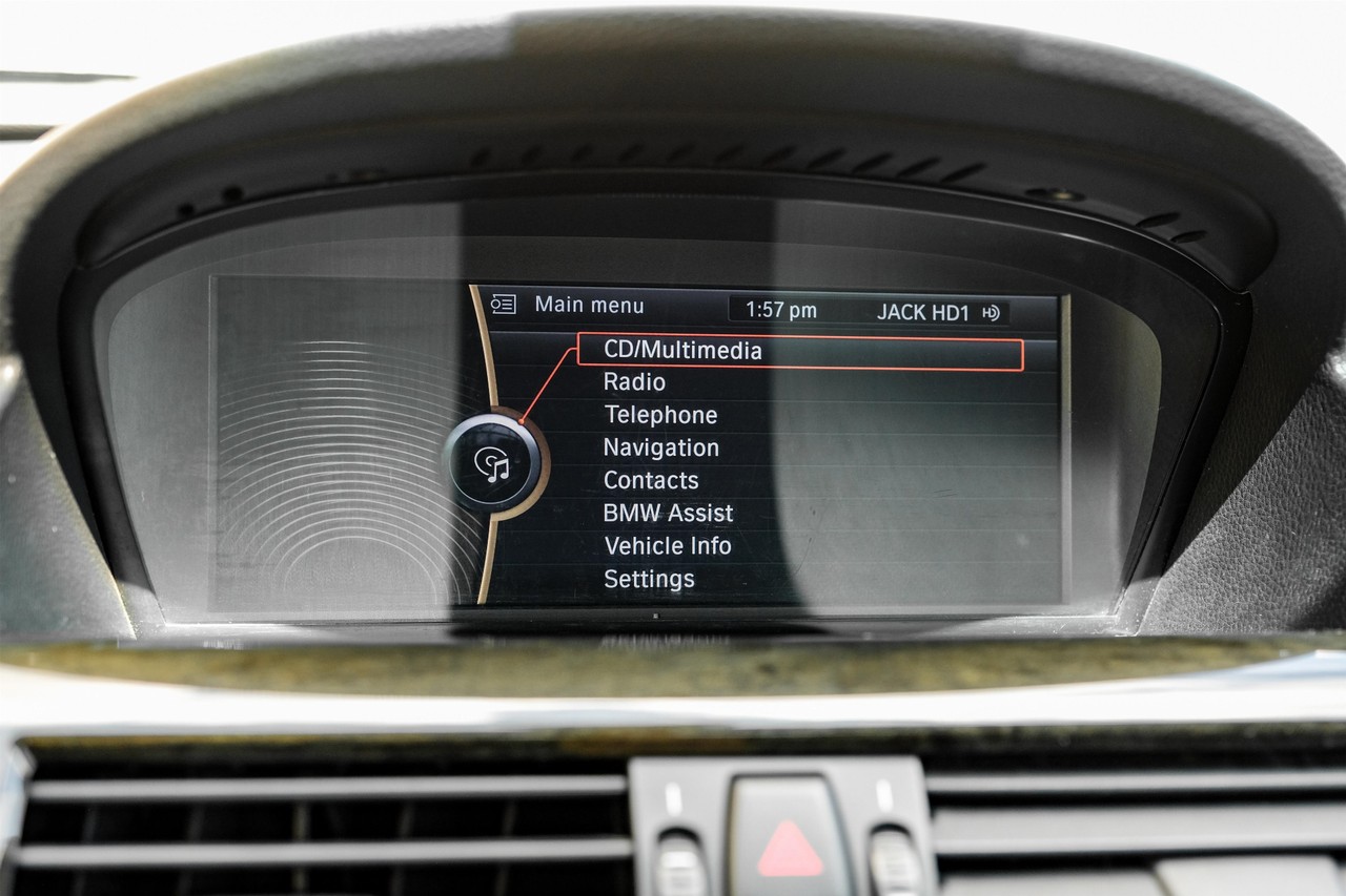 BMW 650i Vehicle Main Gallery Image 24
