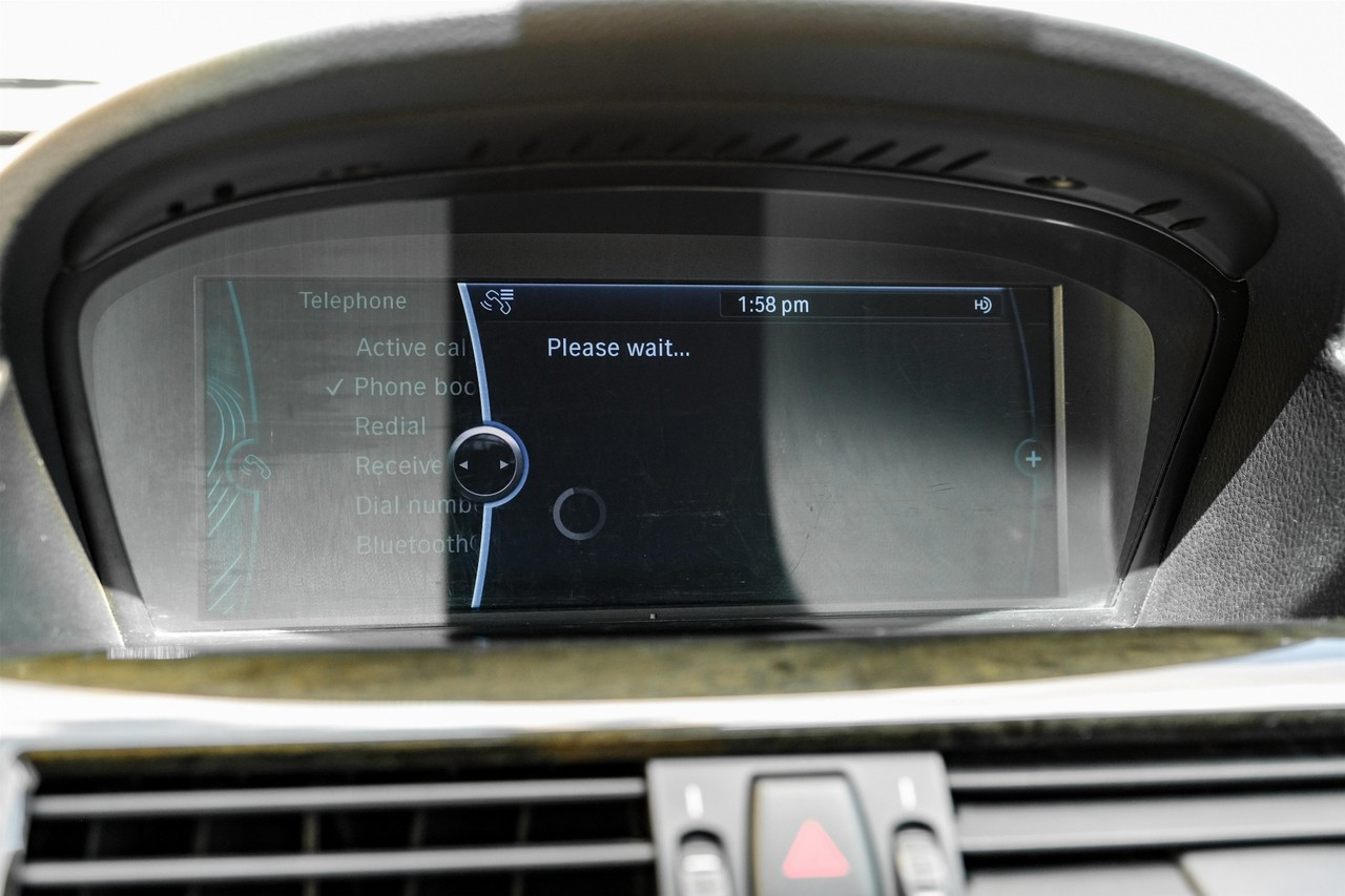 BMW 650i Vehicle Main Gallery Image 26