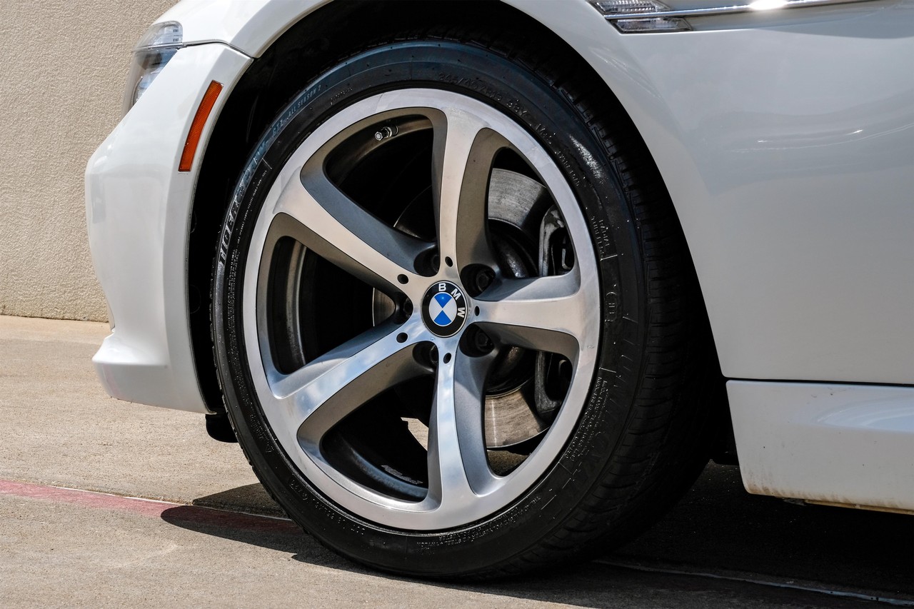 BMW 650i Vehicle Main Gallery Image 39