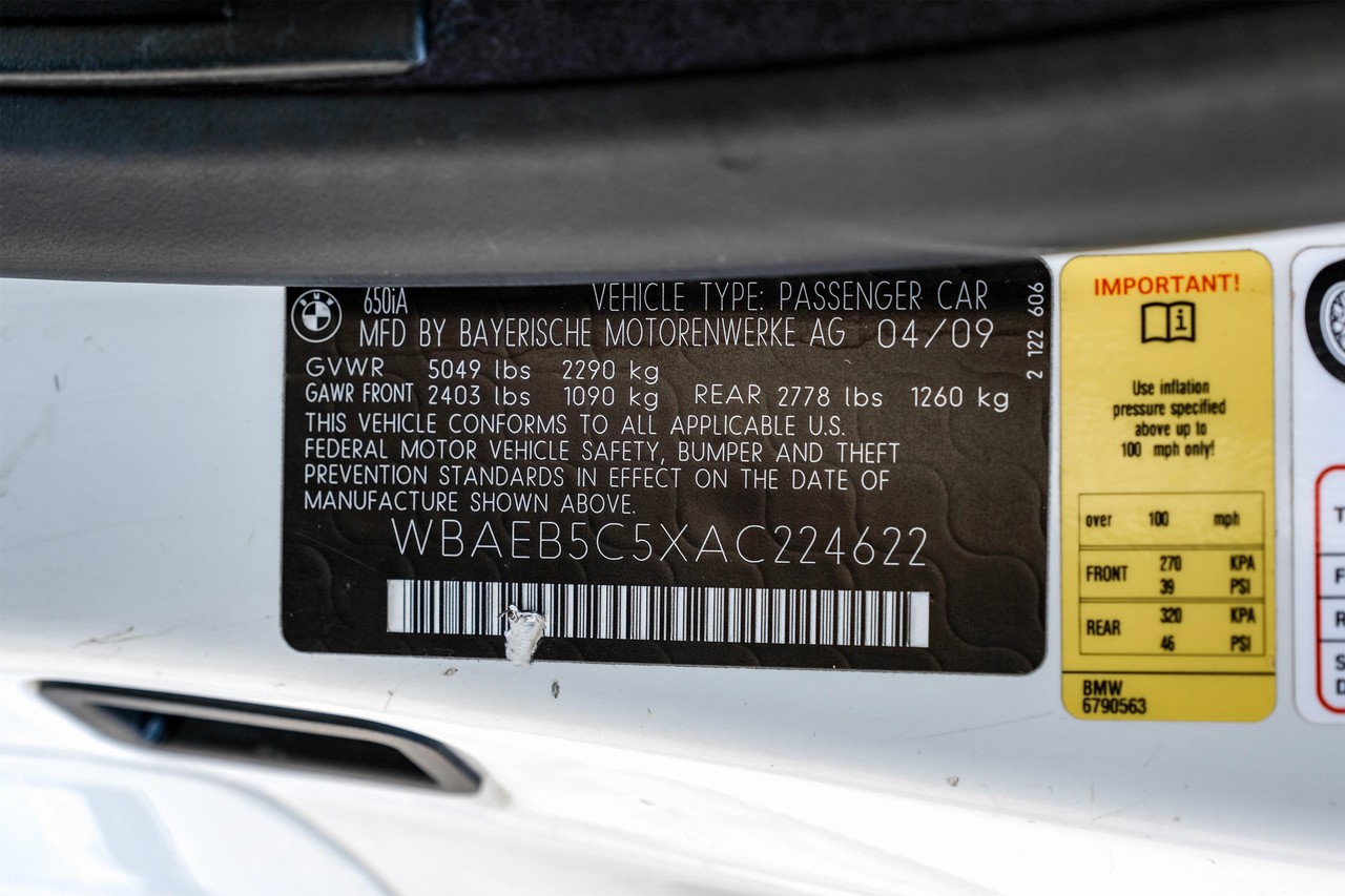 BMW 650i Vehicle Main Gallery Image 42