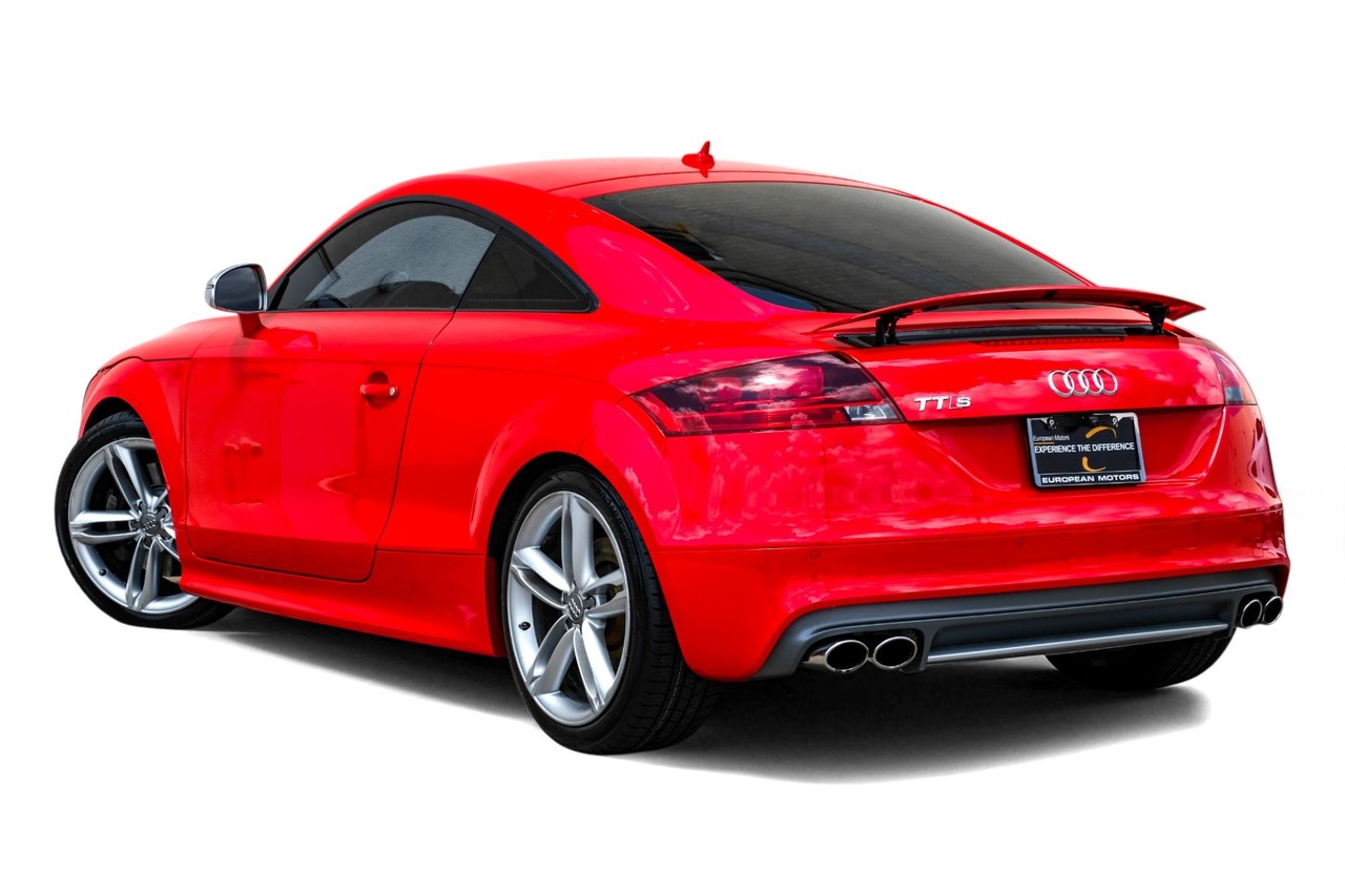Audi TTS Vehicle Main Gallery Image 10