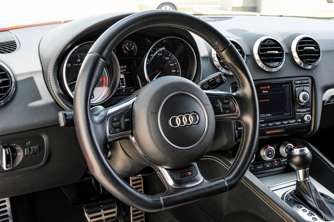 Audi TTS Vehicle Main Gallery Image 14