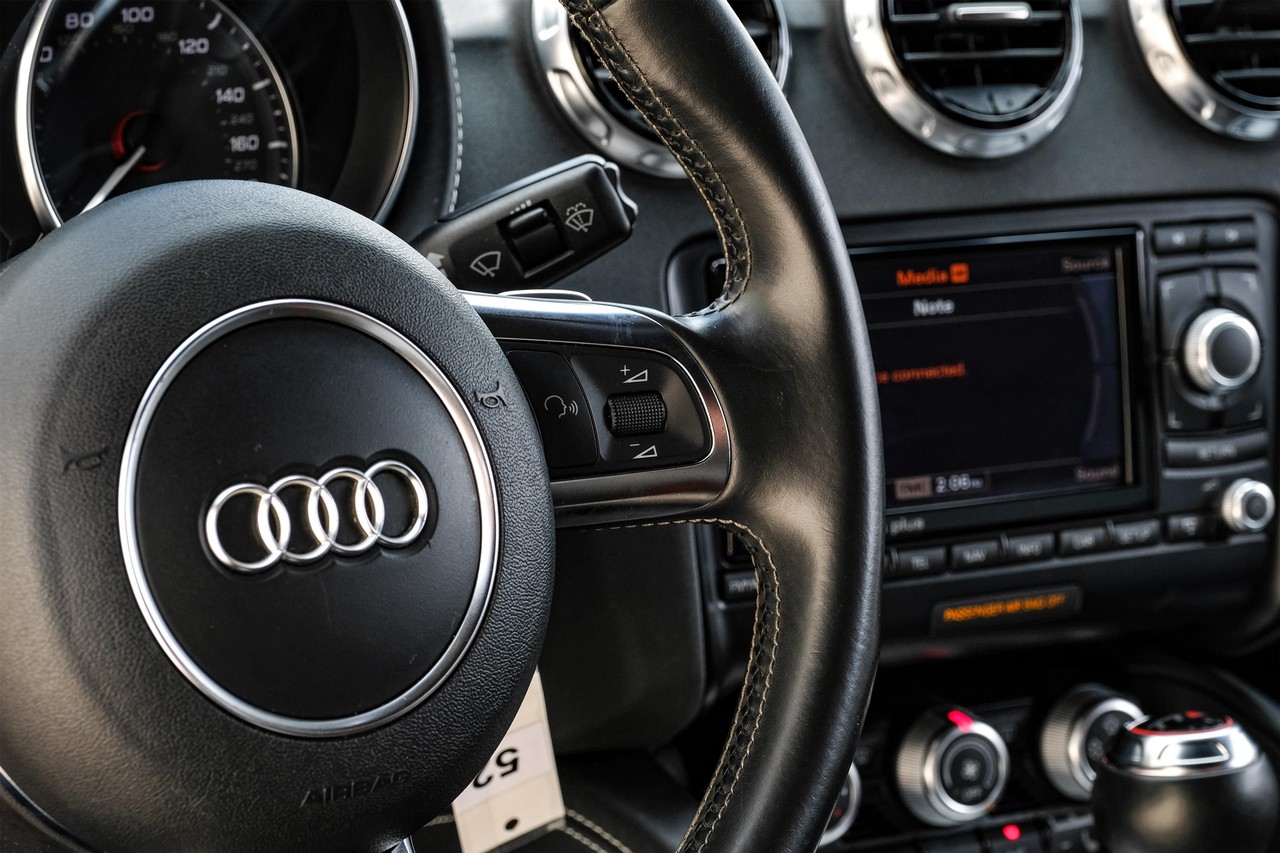 Audi TTS Vehicle Main Gallery Image 16