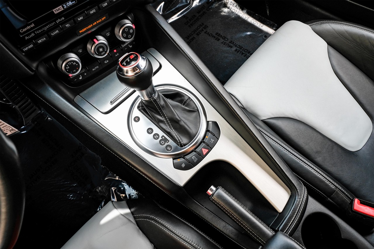 Audi TTS Vehicle Main Gallery Image 21