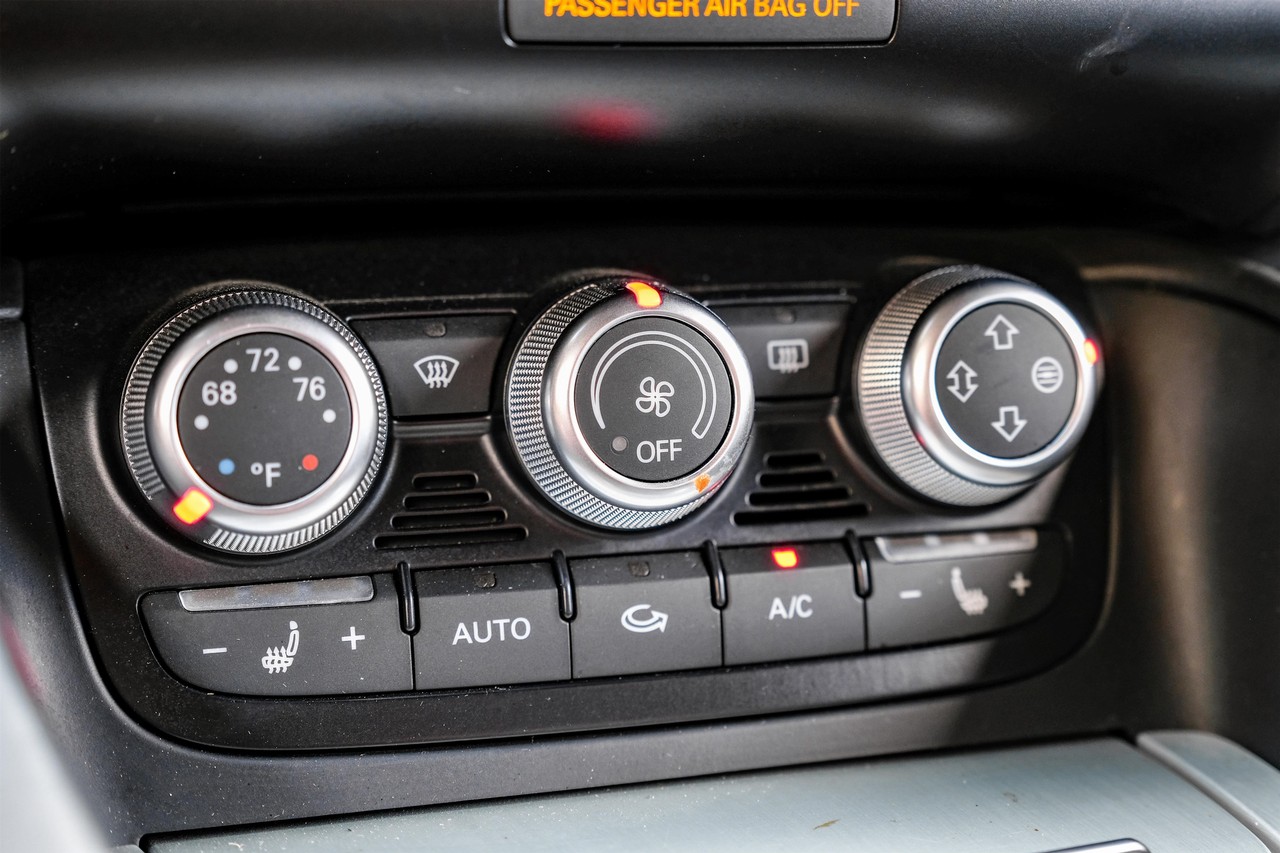 Audi TTS Vehicle Main Gallery Image 22