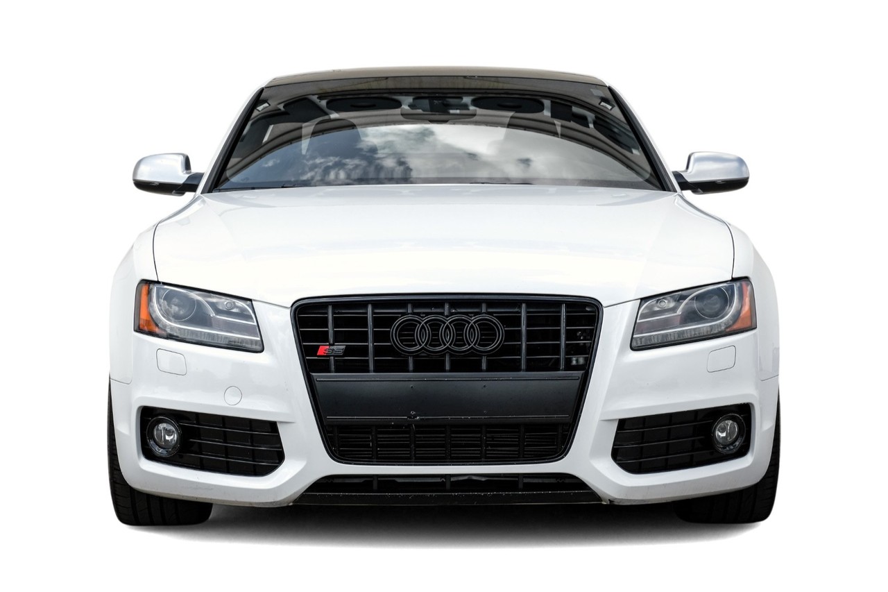 Audi S5 Vehicle Main Gallery Image 06