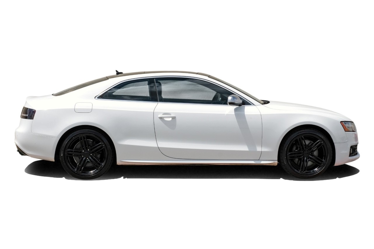 Audi S5 Vehicle Main Gallery Image 08