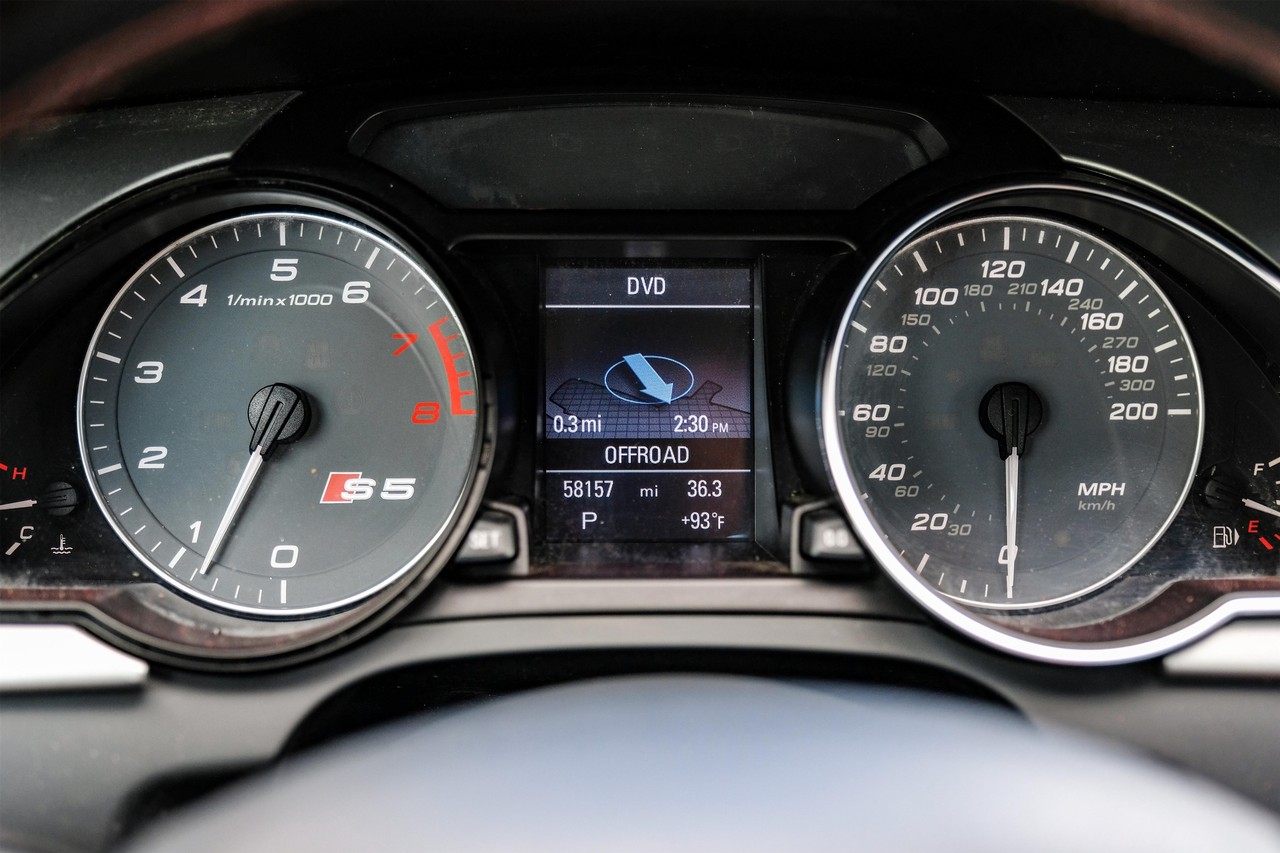 Audi S5 Vehicle Main Gallery Image 18
