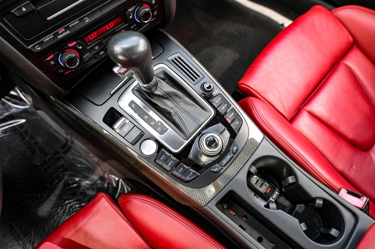 Audi S5 Vehicle Main Gallery Image 21