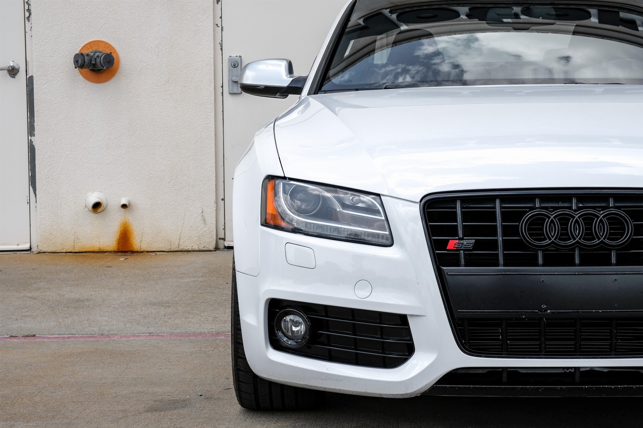 Audi S5 Vehicle Main Gallery Image 36