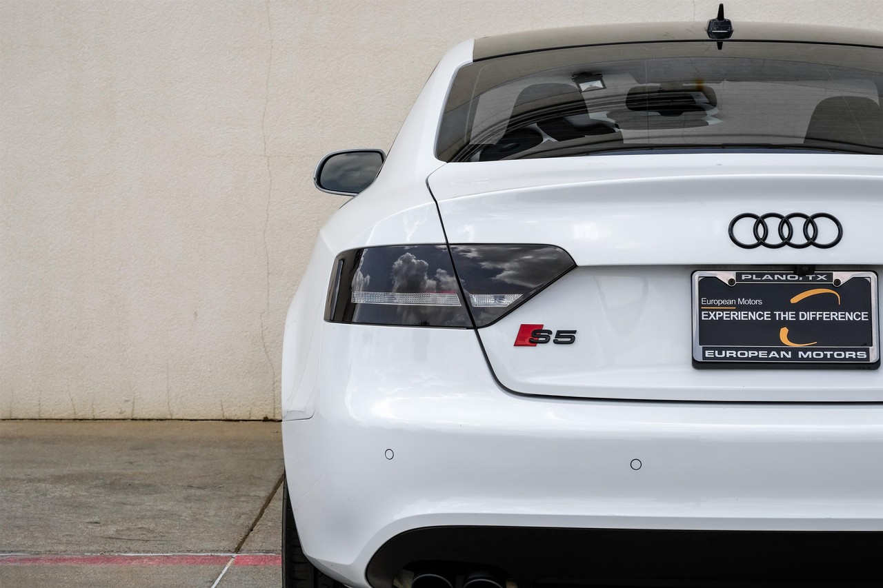 Audi S5 Vehicle Main Gallery Image 37