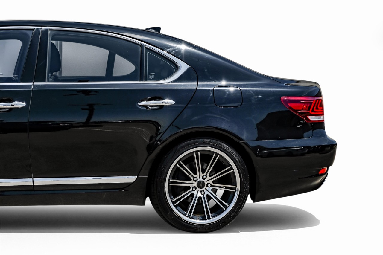 Lexus LS 460 Vehicle Main Gallery Image 14