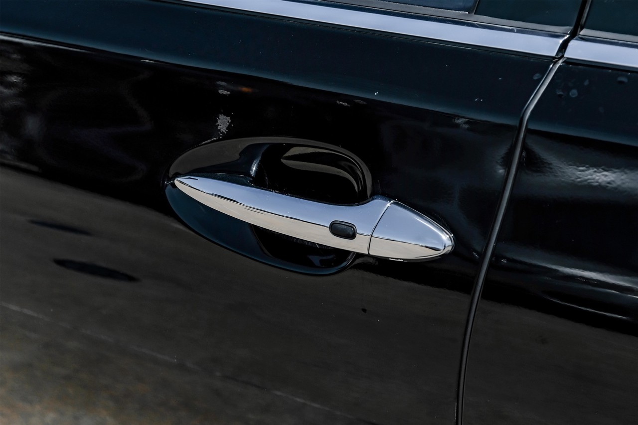 Lexus LS 460 Vehicle Main Gallery Image 35
