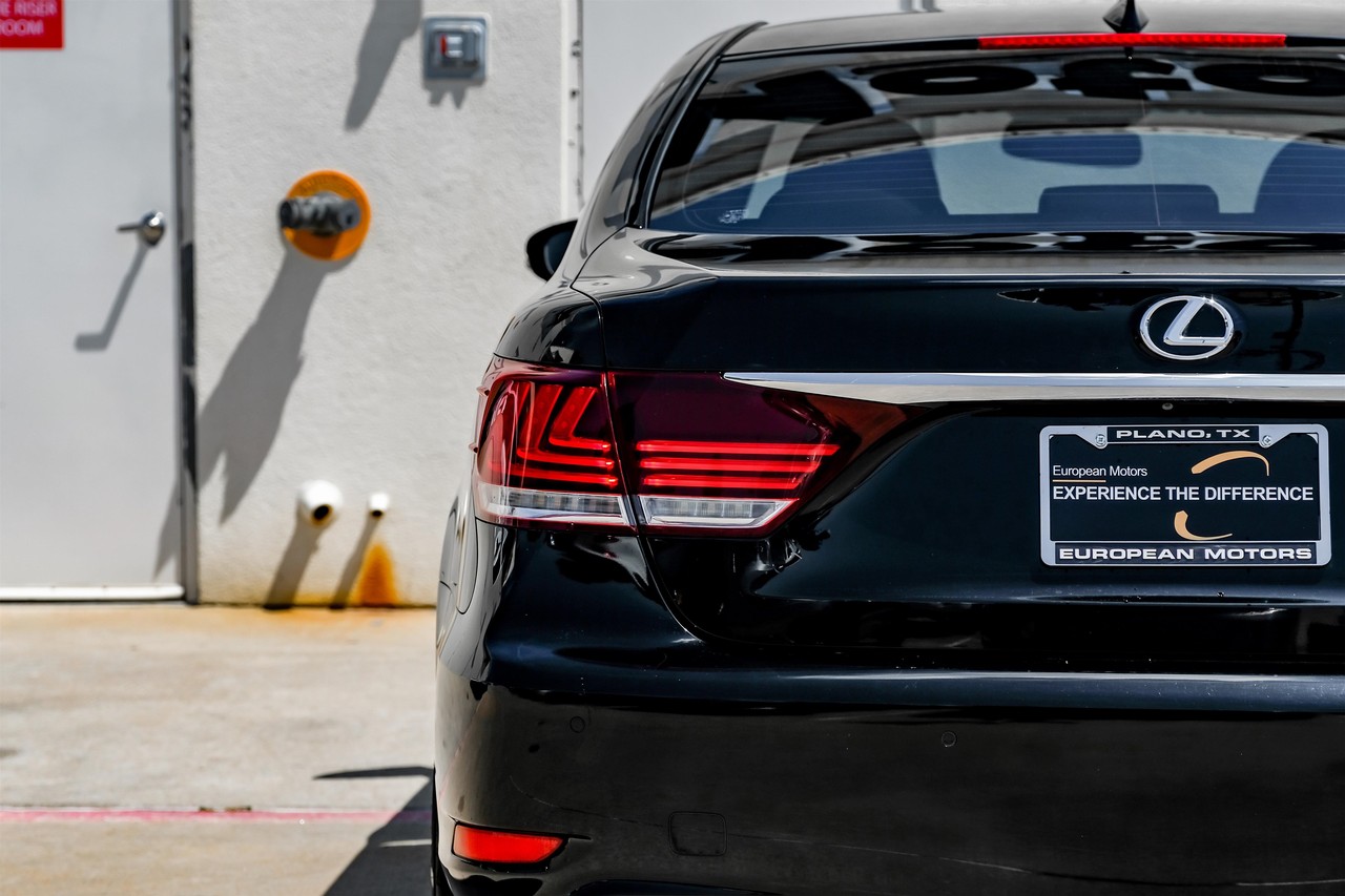 Lexus LS 460 Vehicle Main Gallery Image 43