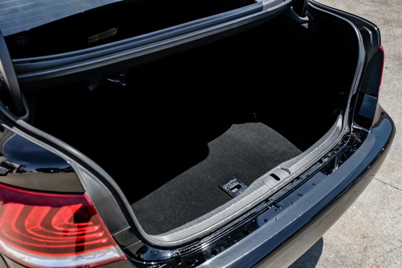 Lexus LS 460 Vehicle Main Gallery Image 45
