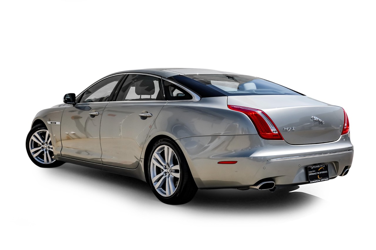 Jaguar XJ Vehicle Main Gallery Image 11
