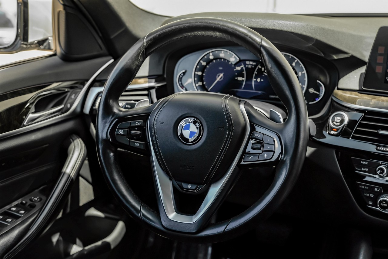 BMW 5 Series Vehicle Main Gallery Image 18