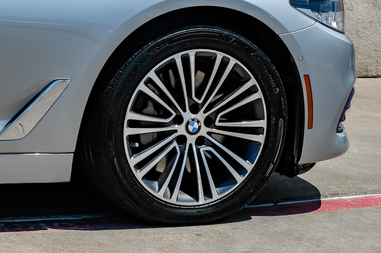 BMW 5 Series Vehicle Main Gallery Image 46