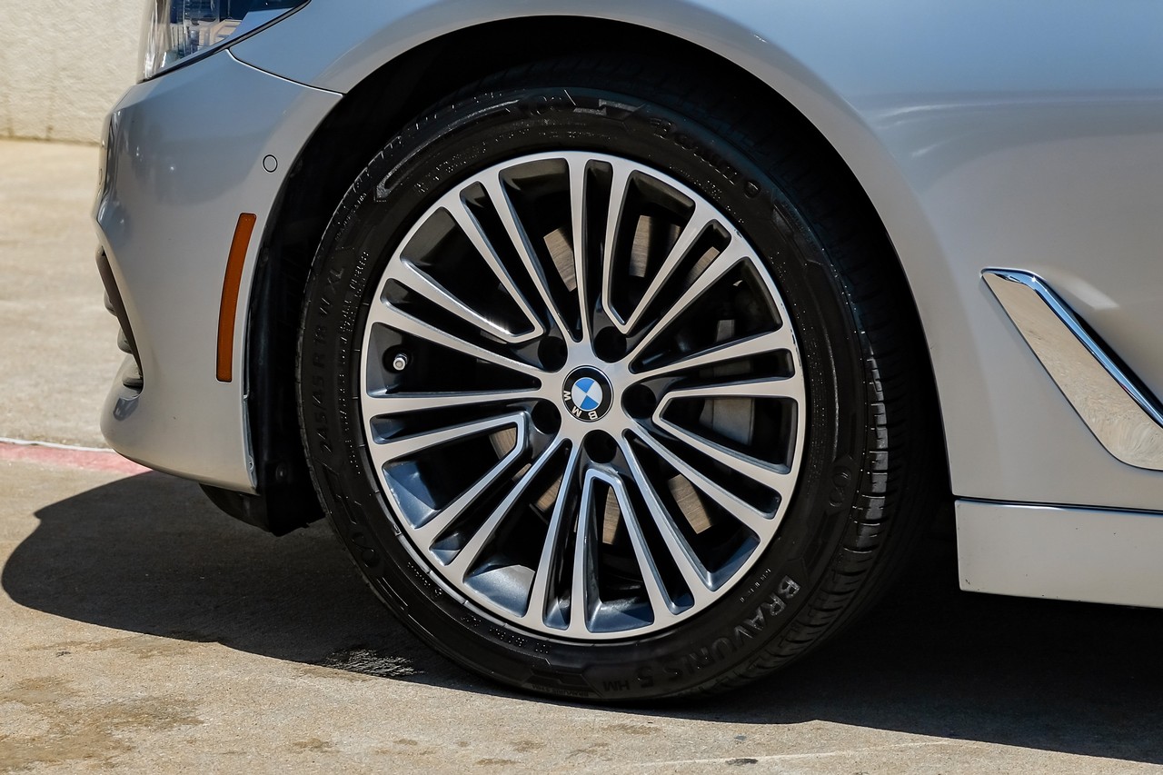 BMW 5 Series Vehicle Main Gallery Image 47