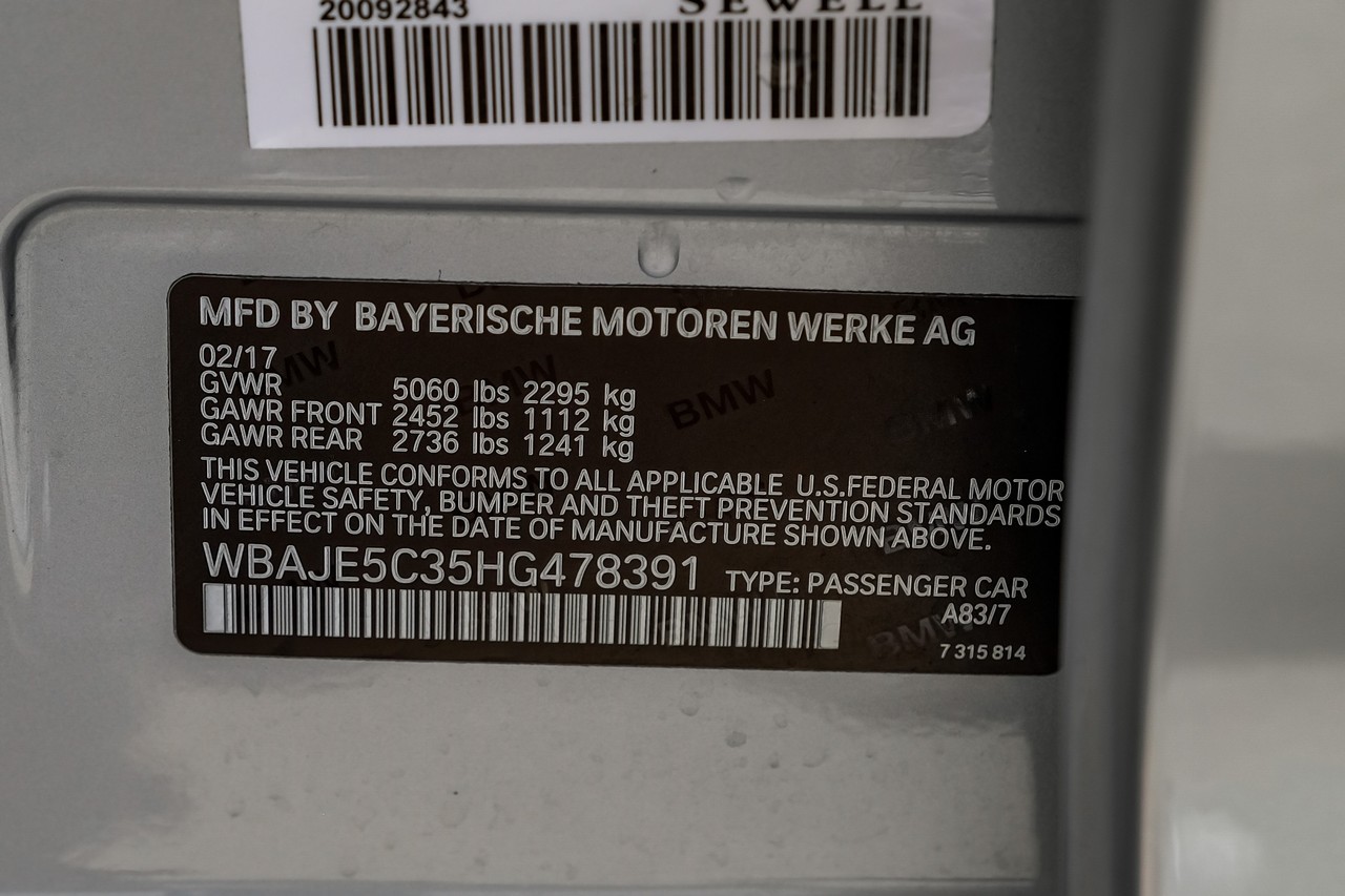 BMW 5 Series Vehicle Main Gallery Image 50