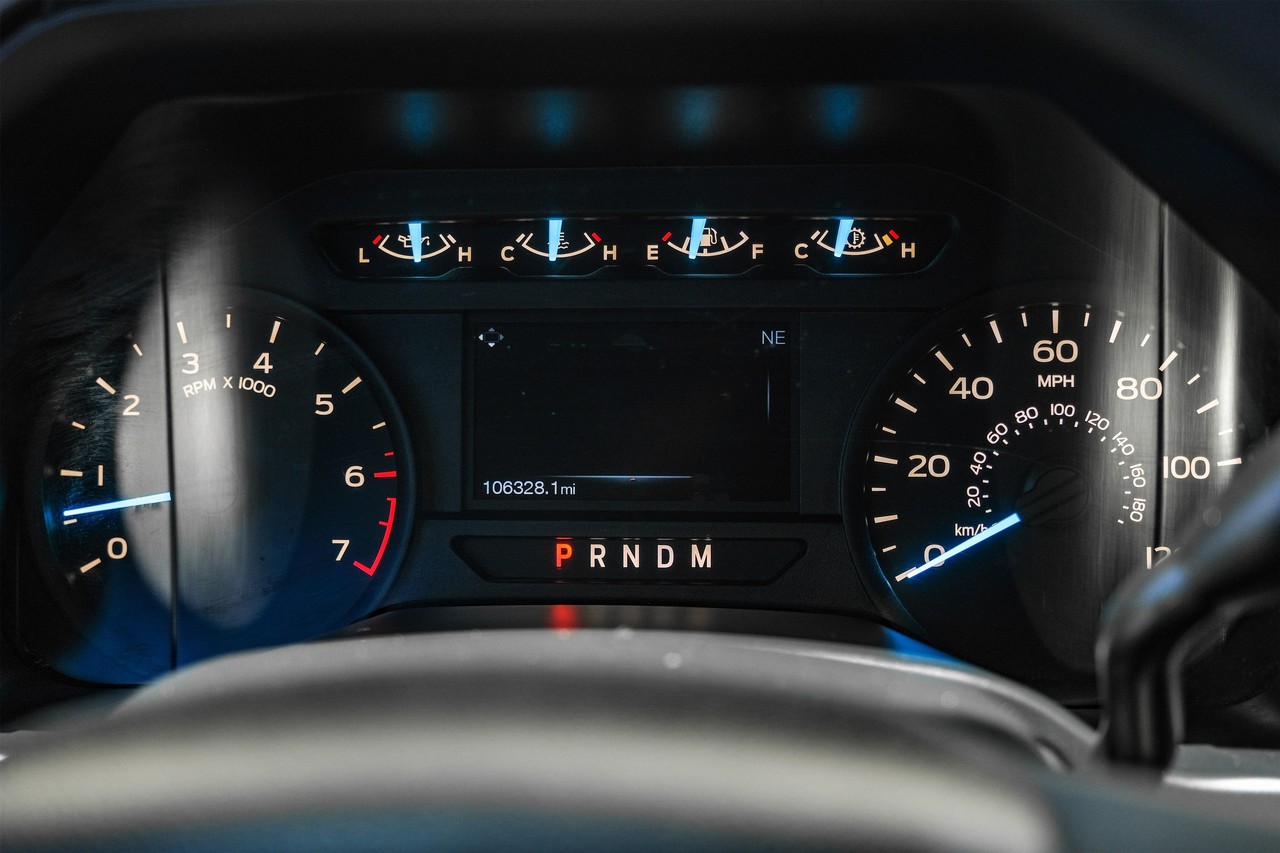 Ford F-150 Vehicle Main Gallery Image 16
