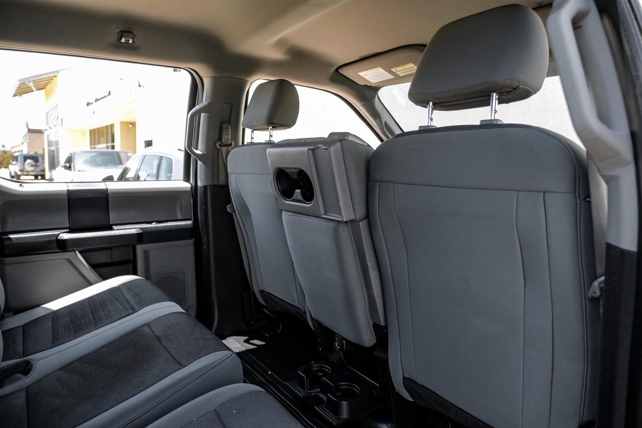 Ford F-150 Vehicle Main Gallery Image 31
