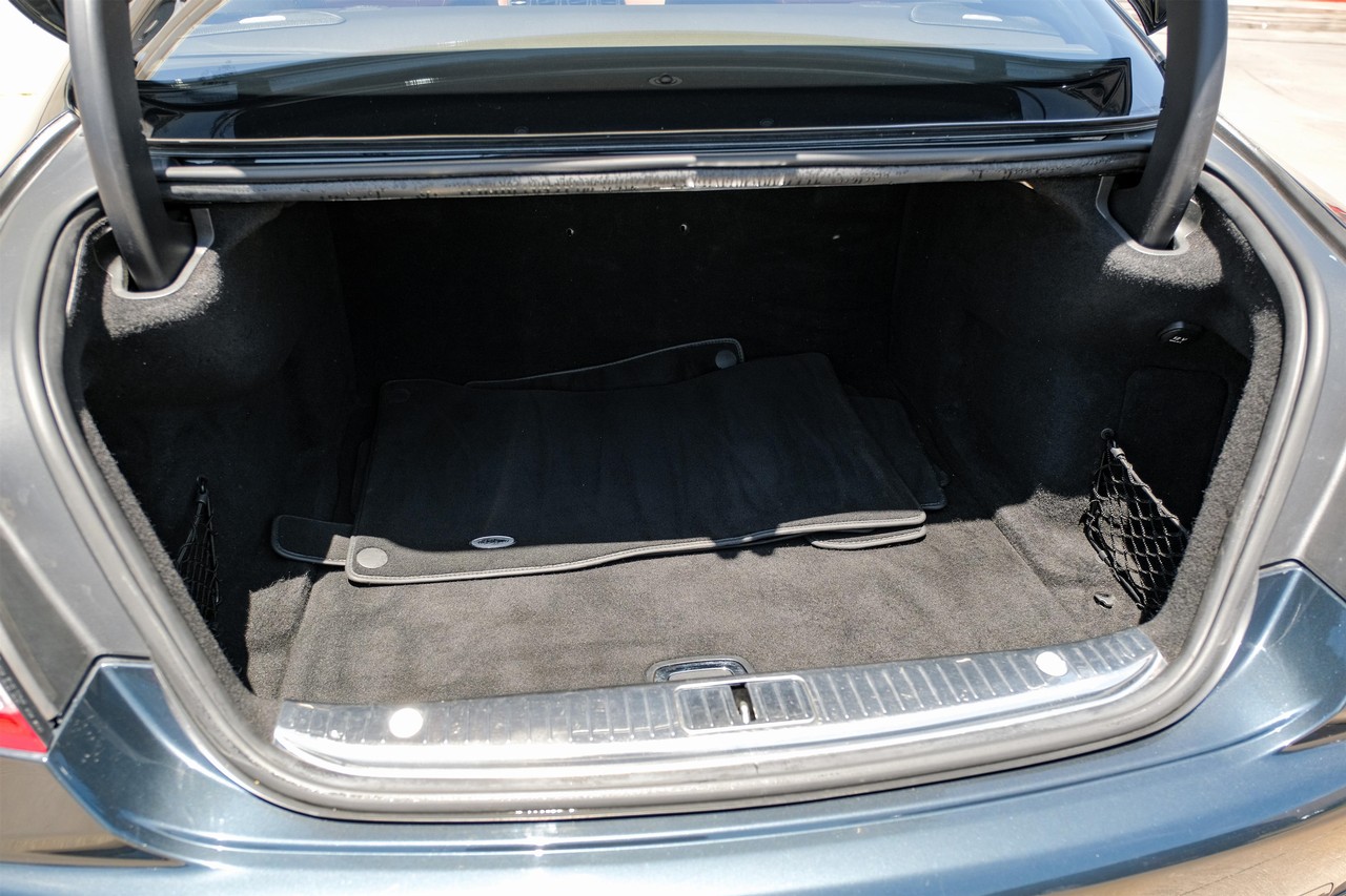 Mercedes-Benz S 550 Vehicle Main Gallery Image 38