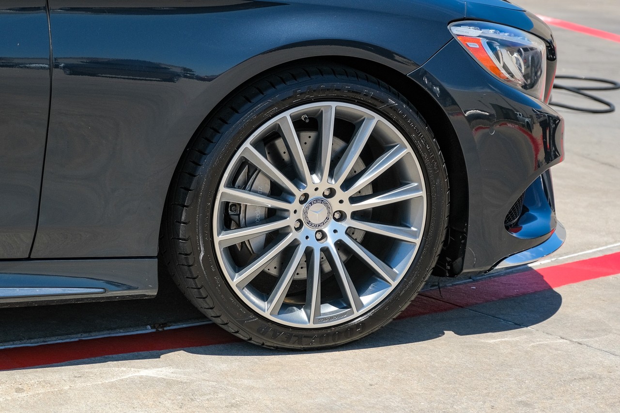 Mercedes-Benz S 550 Vehicle Main Gallery Image 41