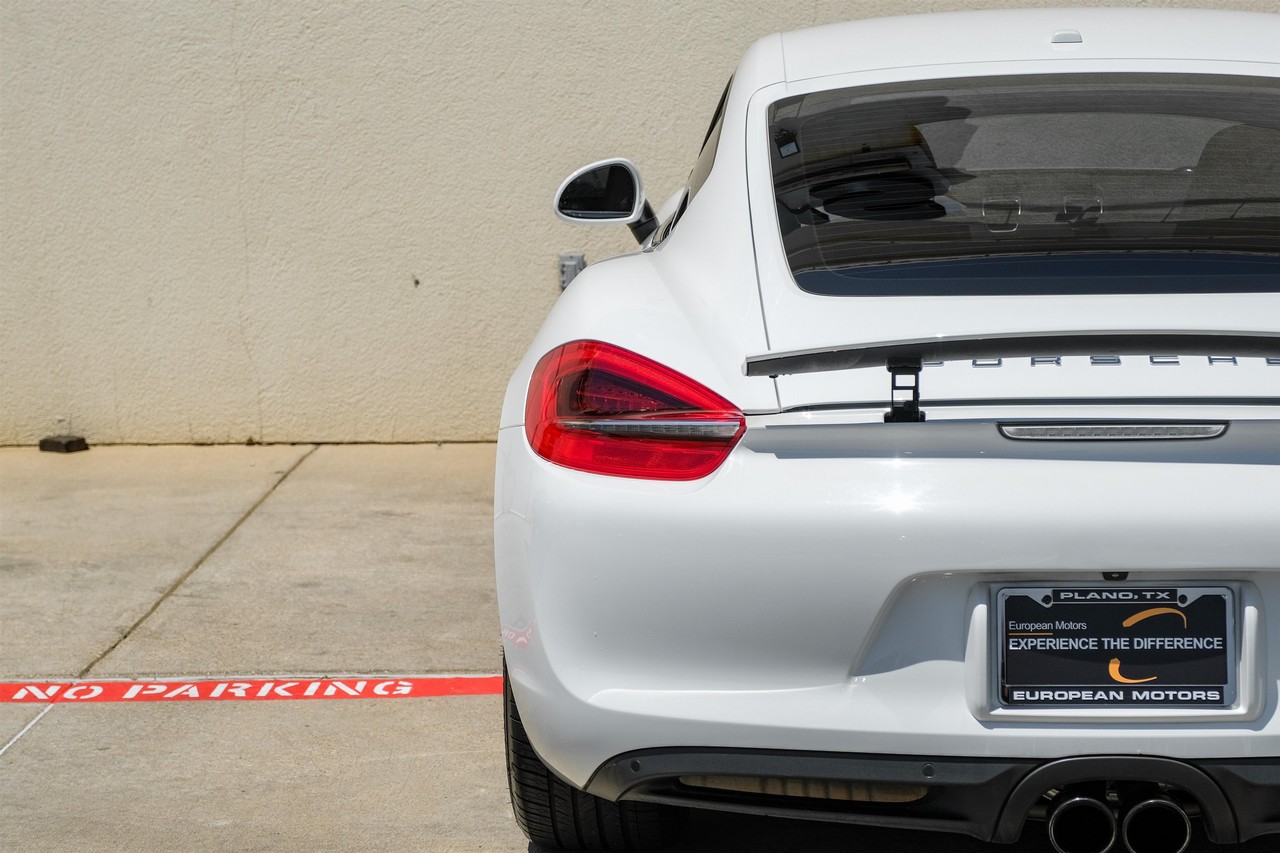 Porsche Cayman Vehicle Main Gallery Image 32