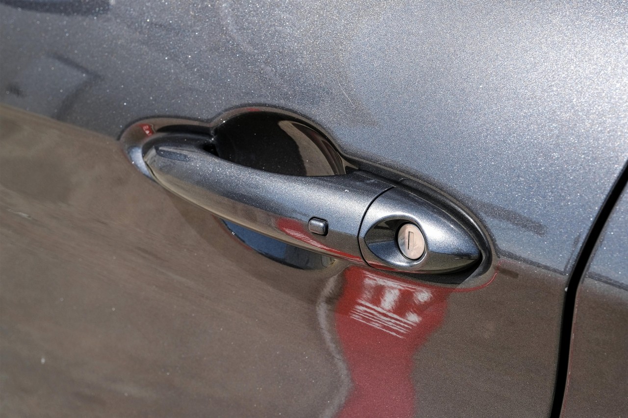 Alfa Romeo Stelvio Vehicle Main Gallery Image 37