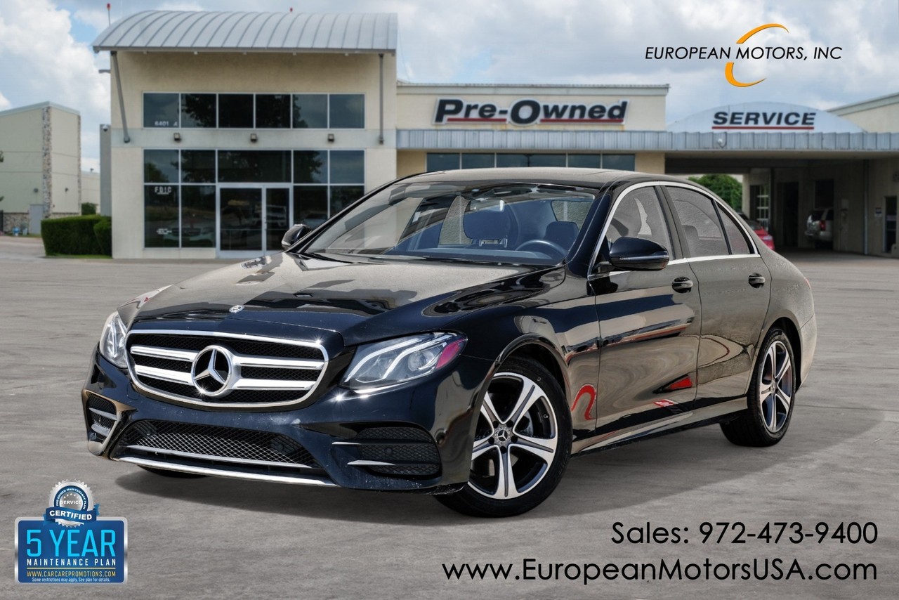 Mercedes-Benz E 300 Vehicle Main Gallery Image 01