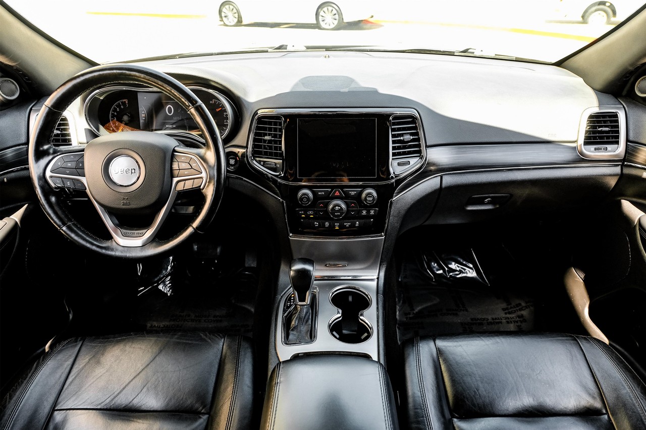 Jeep Grand Cherokee Vehicle Main Gallery Image 15