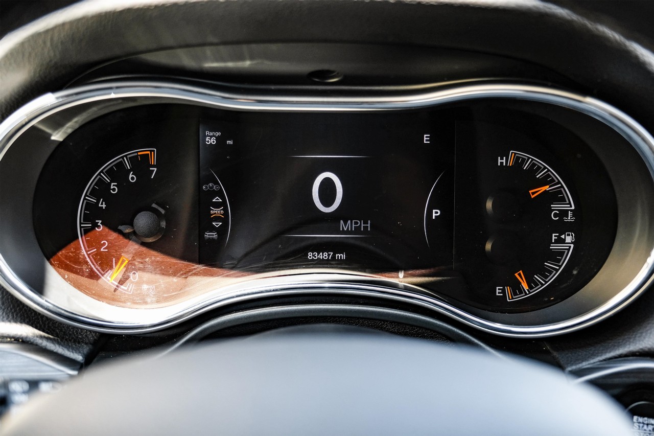 Jeep Grand Cherokee Vehicle Main Gallery Image 20