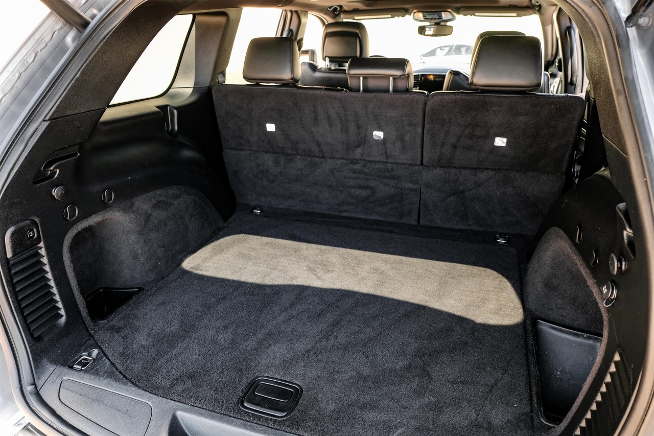 Jeep Grand Cherokee Vehicle Main Gallery Image 46