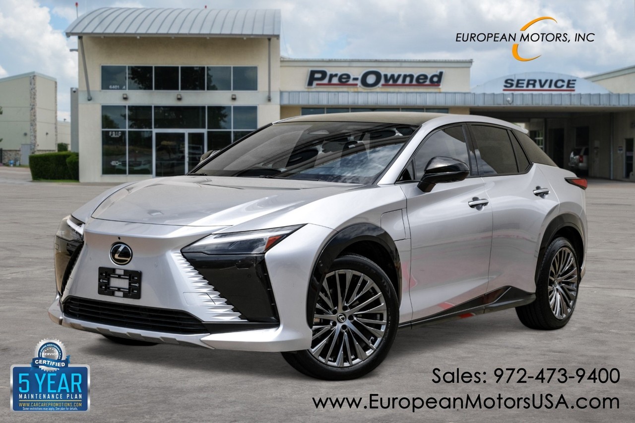 Lexus RZ Vehicle Main Gallery Image 01