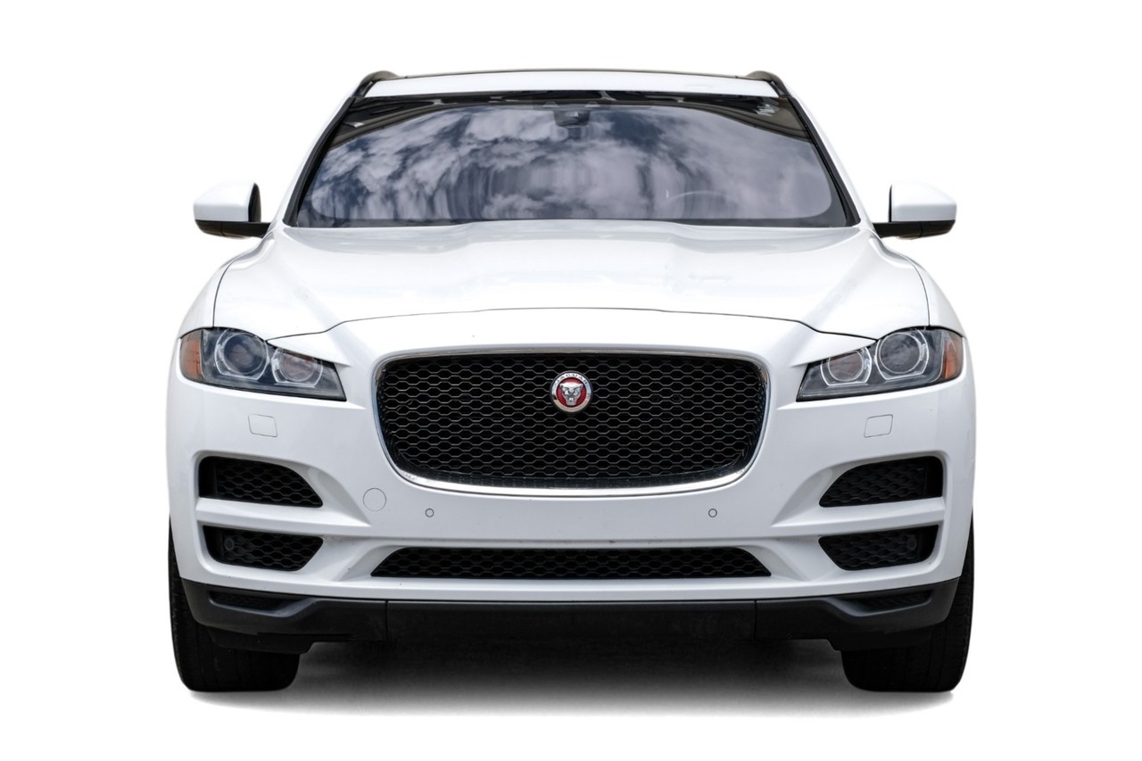 Jaguar F-Pace Vehicle Main Gallery Image 06